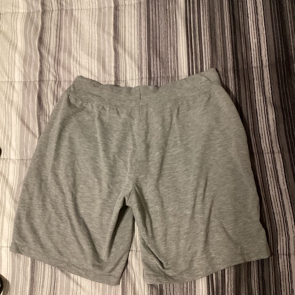 Athletic women shorts size m - Picture 2 of 2